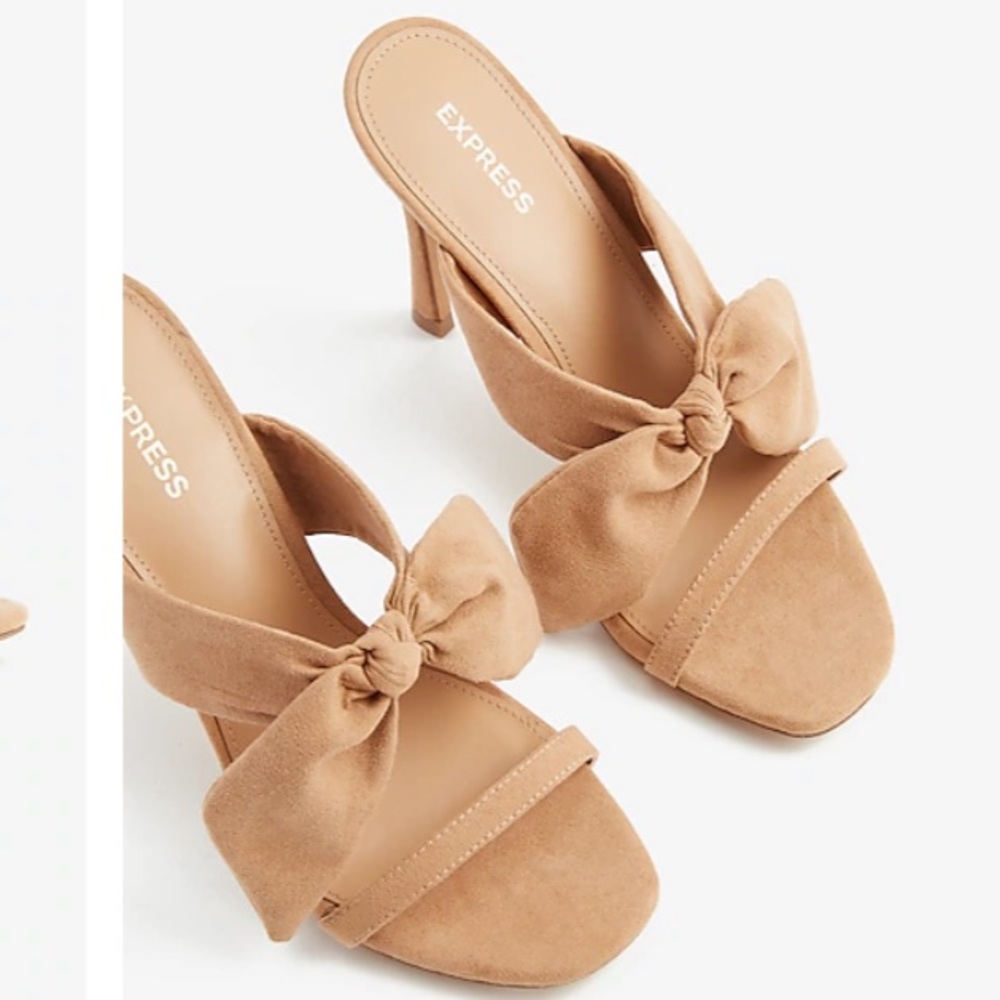 Express Bow Tie Nude Heel